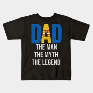 Madeiran Dad The Man The Myth The Legend - Gift for Madeiran Dad With Roots From Madeiran Kids T-Shirt